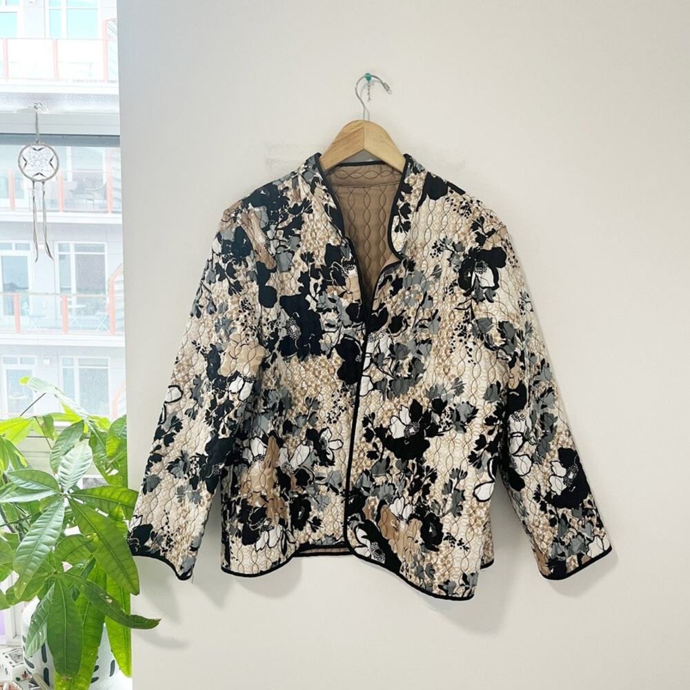 Vera Bradley Style Floral Print Quilted Sweater Jacket